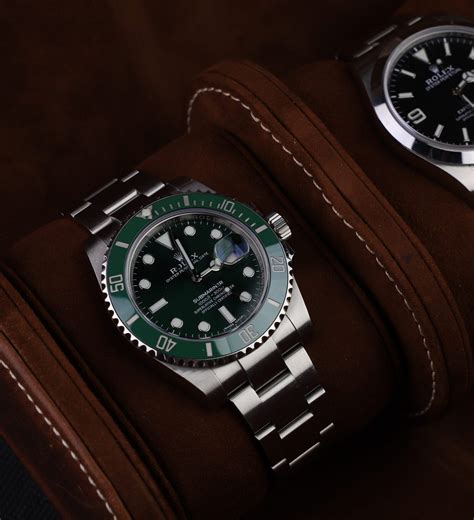 Rolex Hulk: Rolex Submariner 116610LV Complete Guide